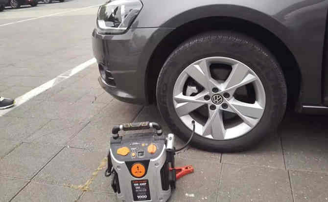 中卫汽车搭电案例