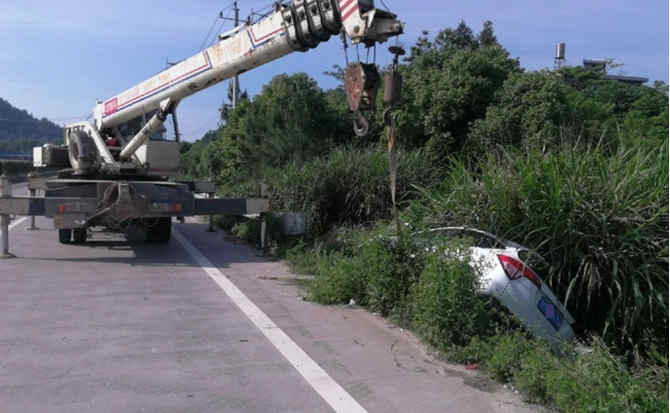 中卫重载吊车救援 中卫重载吊车救援